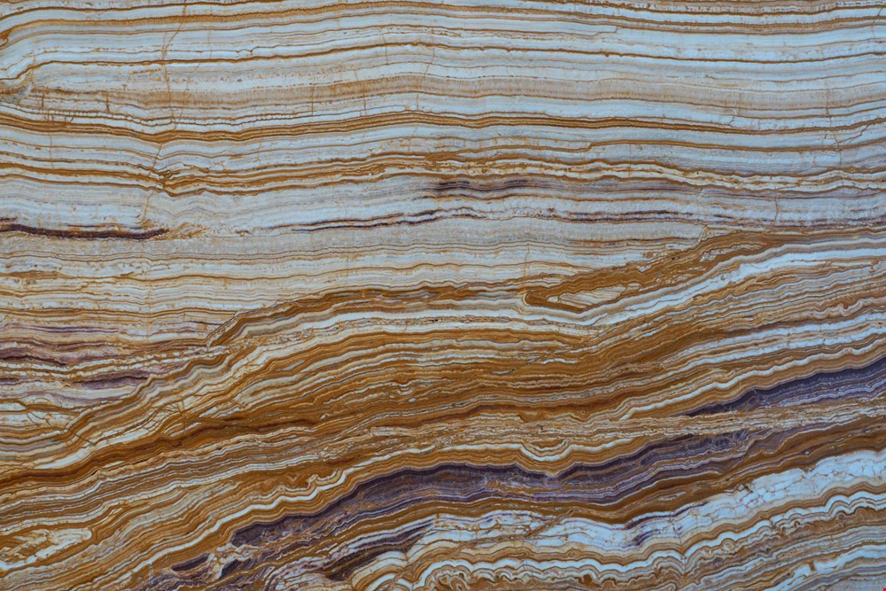 Desert Onyx Vein Cut